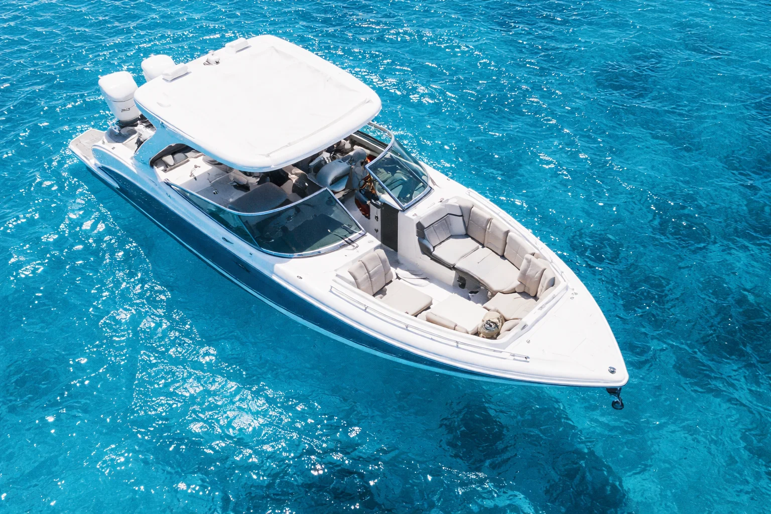 宮古島の海で楽しむ！遊漁船つり体験